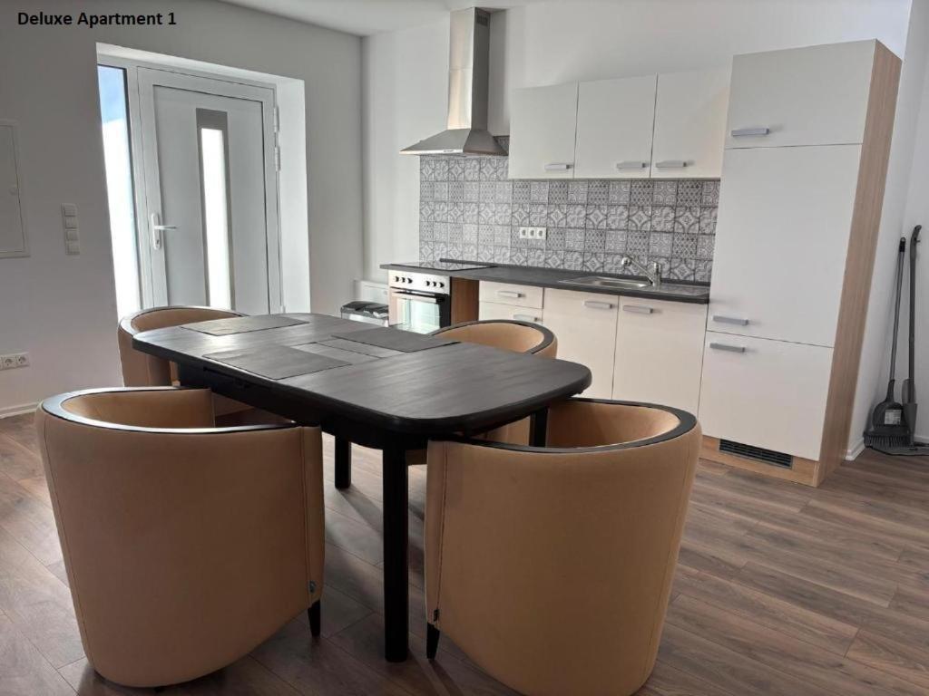 Apartments & Zimmer Jembke ภายนอก รูปภาพ